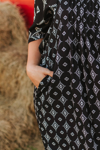 Plus Size Black Aztec Printed Pleated Square Neckline Dress