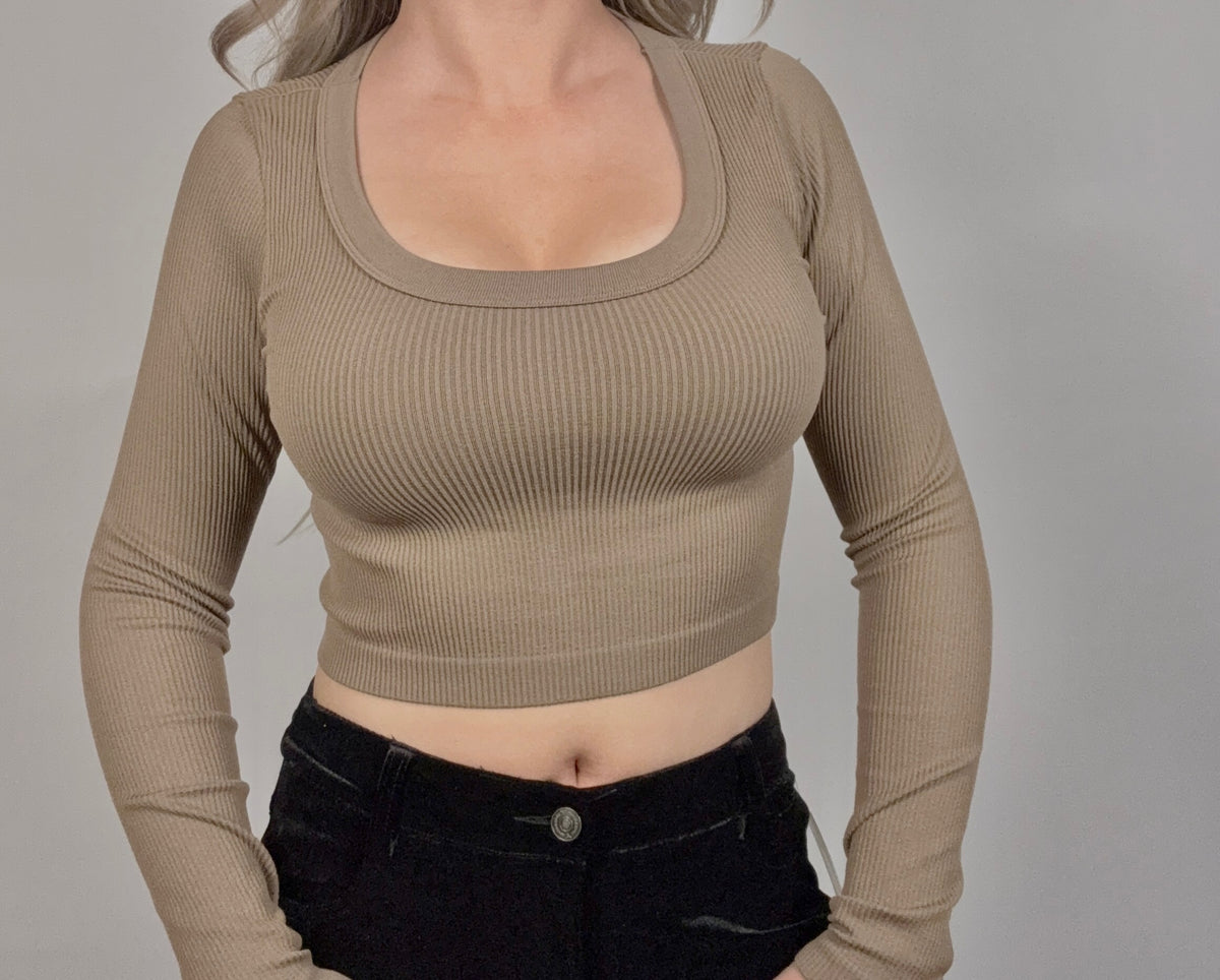SCOOP NECK LONG SLEEVE SWEATER KNIT CROP TOP