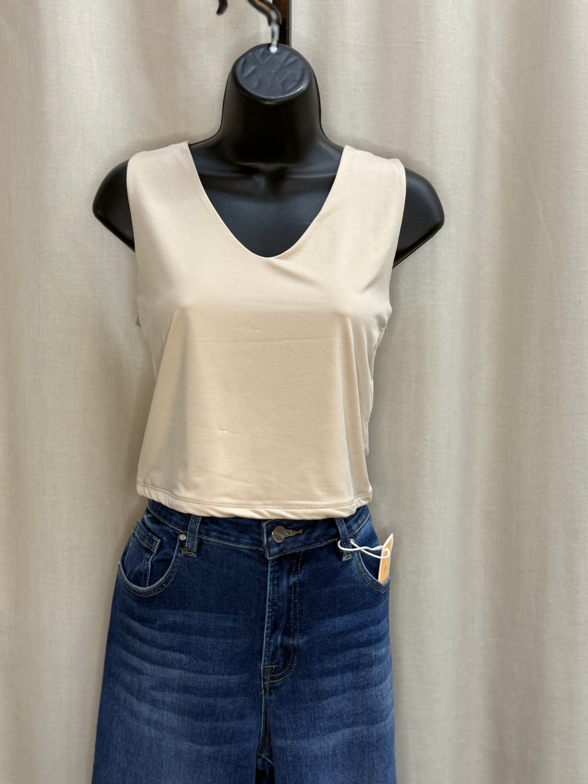 Valerie v neck tank