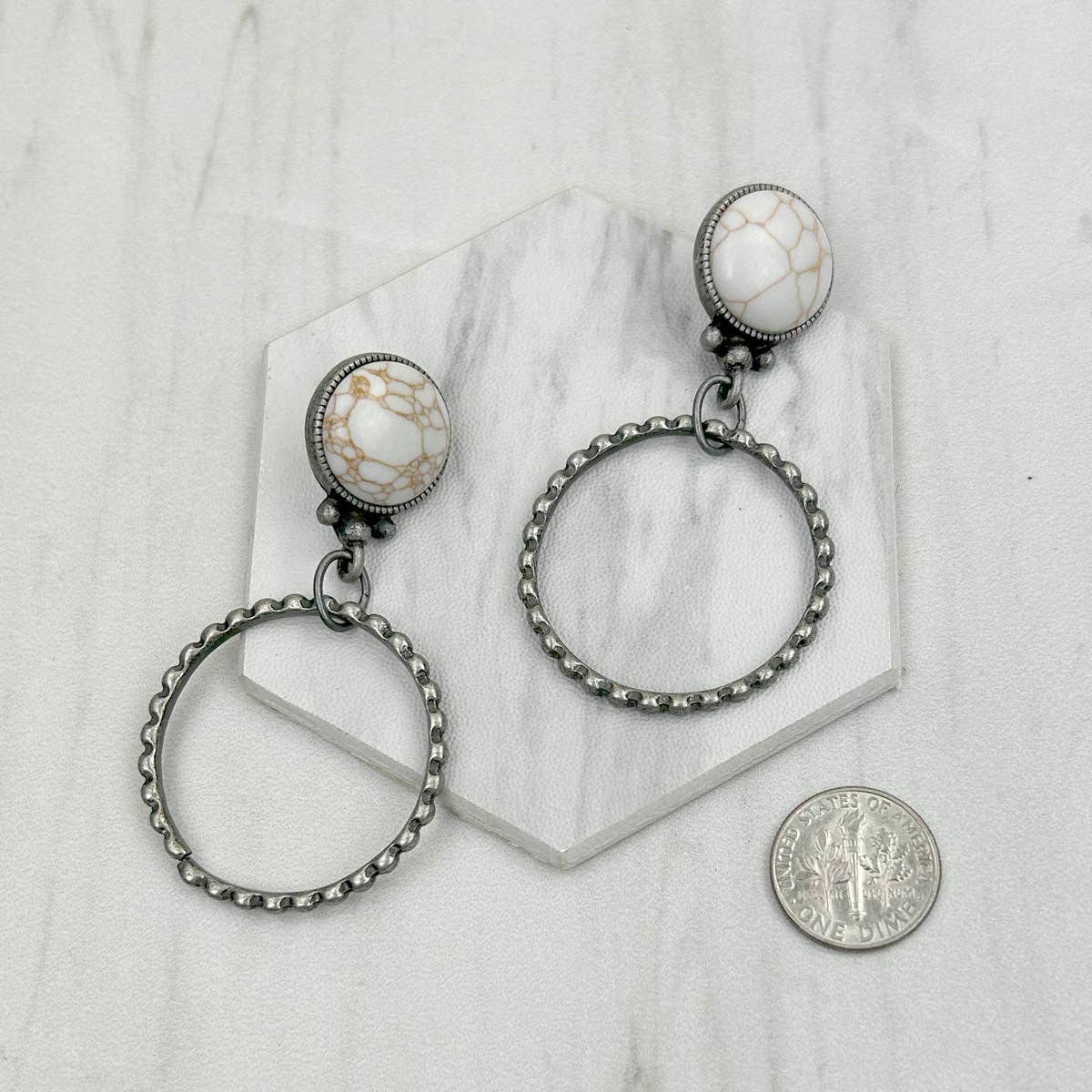 Silver Metal Circle Stone Earrings