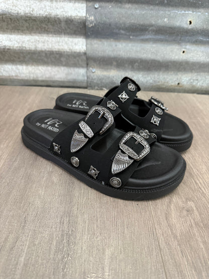 Isol Western Buckle Sandal