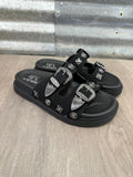 Isol Western Buckle Sandal