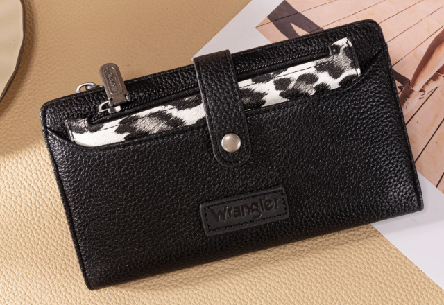 Wrangler Western Bi-Fold Wallet w/ Detachable Pouch