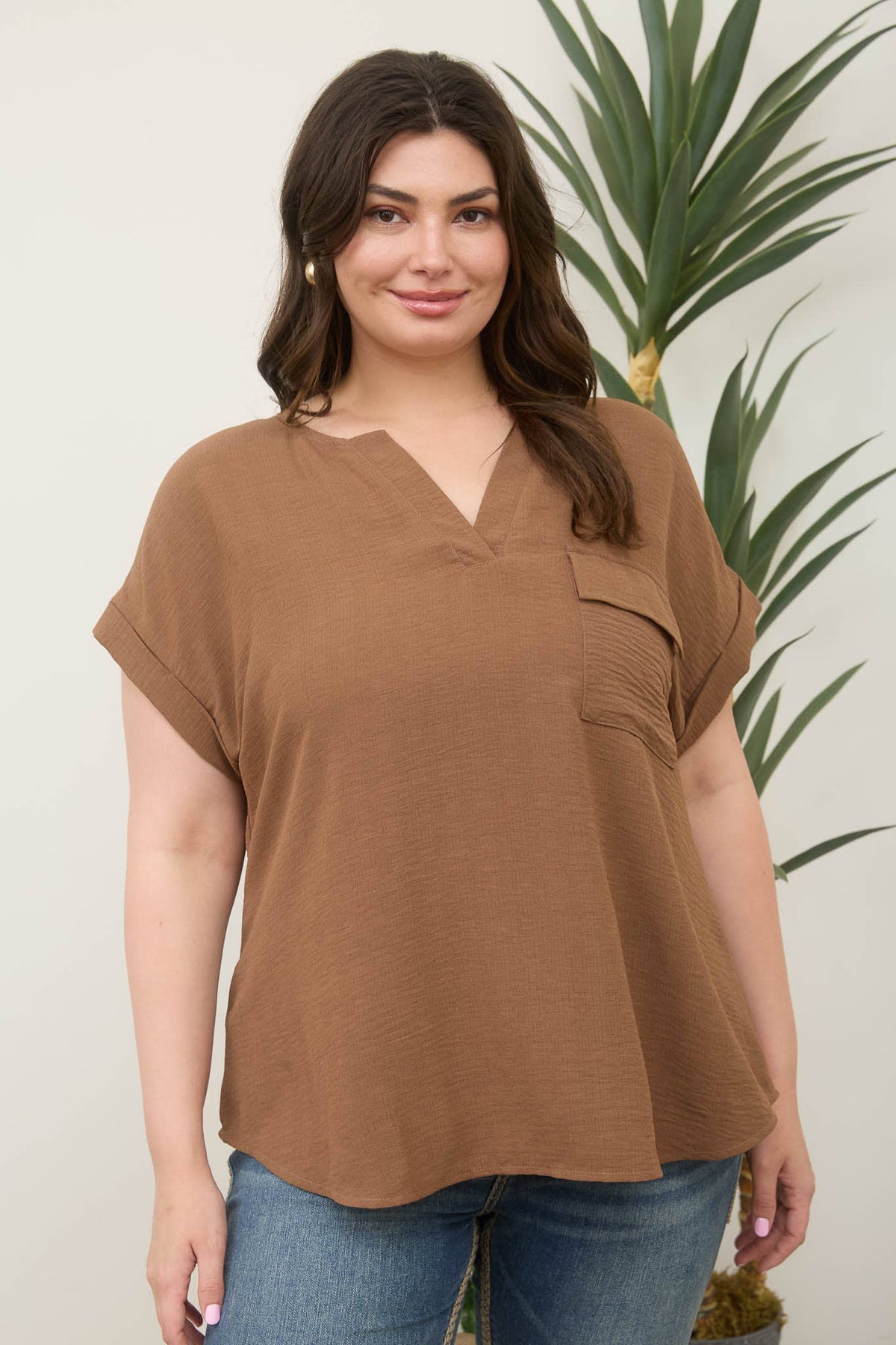 Plus Sprit Neck Back Button Short Sleeve Top